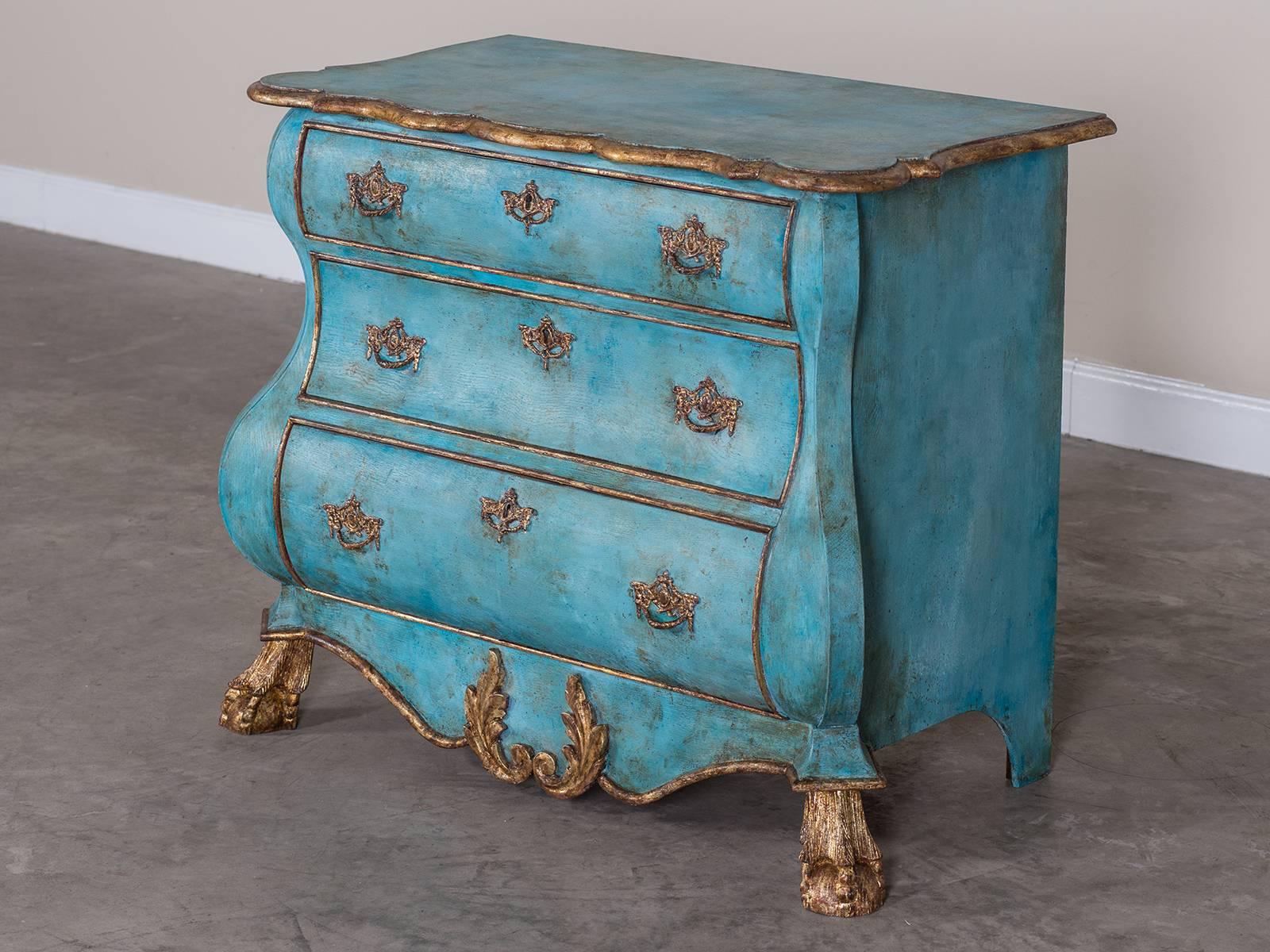 Mid-19th Century Dutch Painted and Gilded Oak Bombé Commode Chest of Drawers, Holland, circa 1850