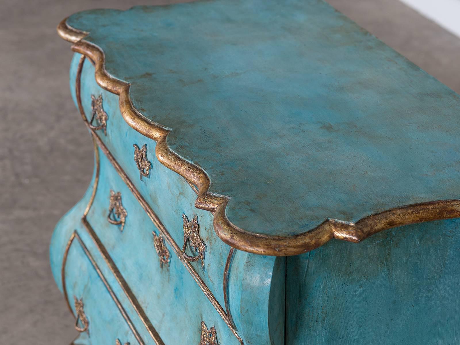 Gold Leaf Dutch Painted and Gilded Oak Bombé Commode Chest of Drawers, Holland, circa 1850