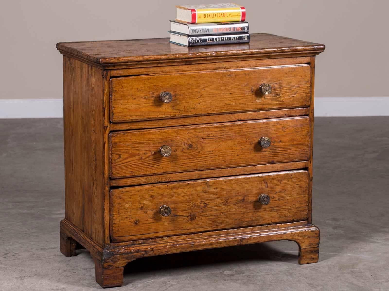 Be the first to see our new arrivals directly through 1stdibs! Please click follow dealer below. 

The warm color and patina of this antique English pine George III period chest of drawers from England circa 1770 make this an exceptional piece.
