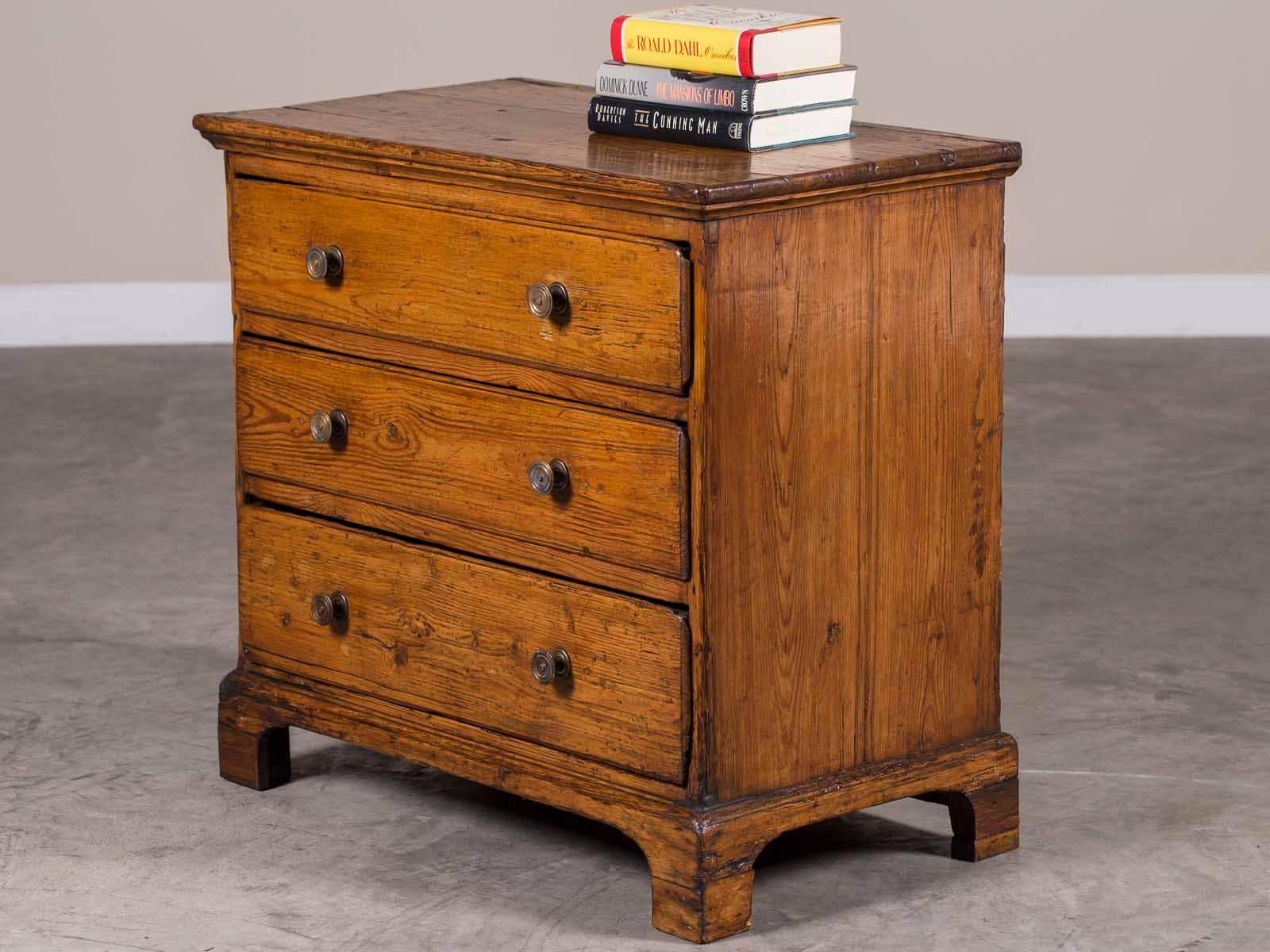 Antique English George III Period Pine Chest of Drawers, England, circa 1770 2