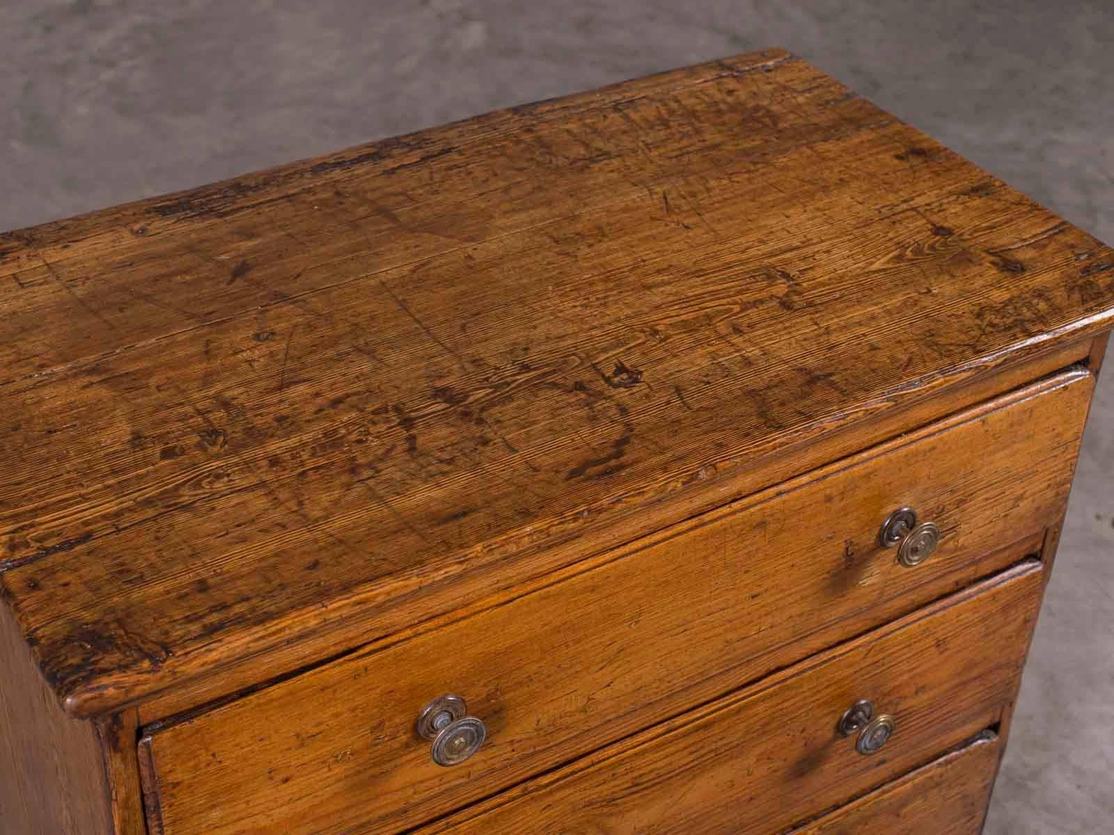 Antique English George III Period Pine Chest of Drawers, England, circa 1770 1