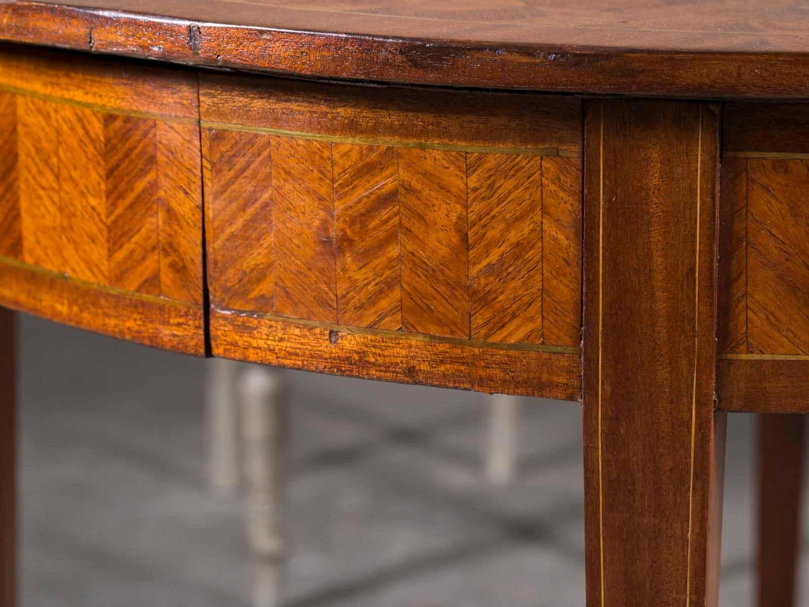 Antique French Louis LXVI Walnut Table, France, circa 1885 3
