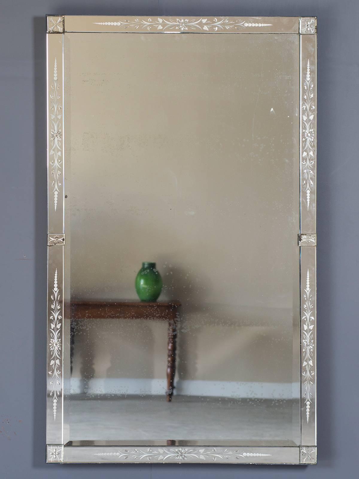 Receive our new selections direct from 1stdibs by email each week. Please click “Follow Dealer” button below and see them first!

The handsome proportion of this Venetian mirror circa 1910 showcases Italian mirror making artistry as it may hang