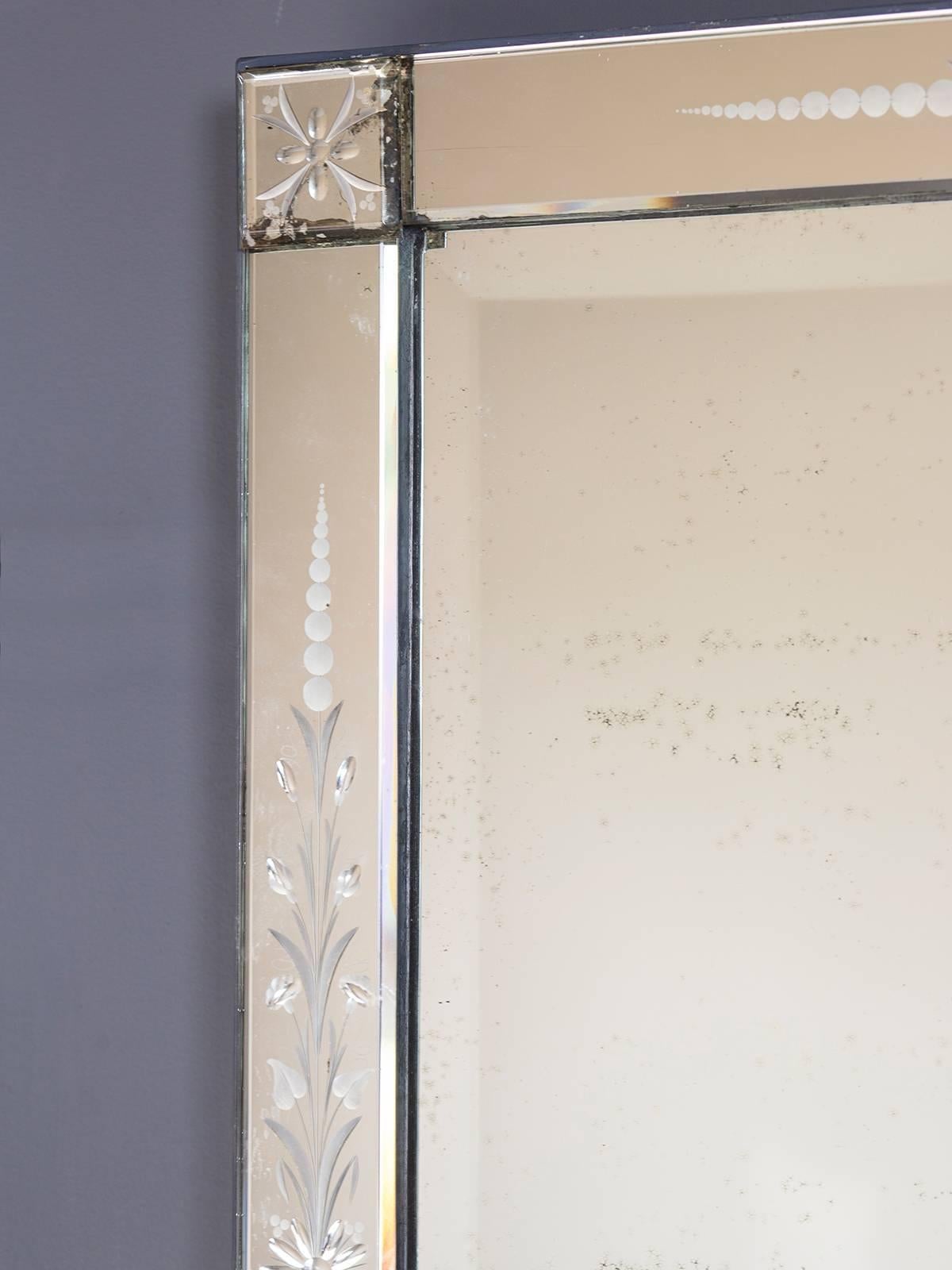 Victorian Antique Italian Venetian Mirror, circa 1910 (38 1/4