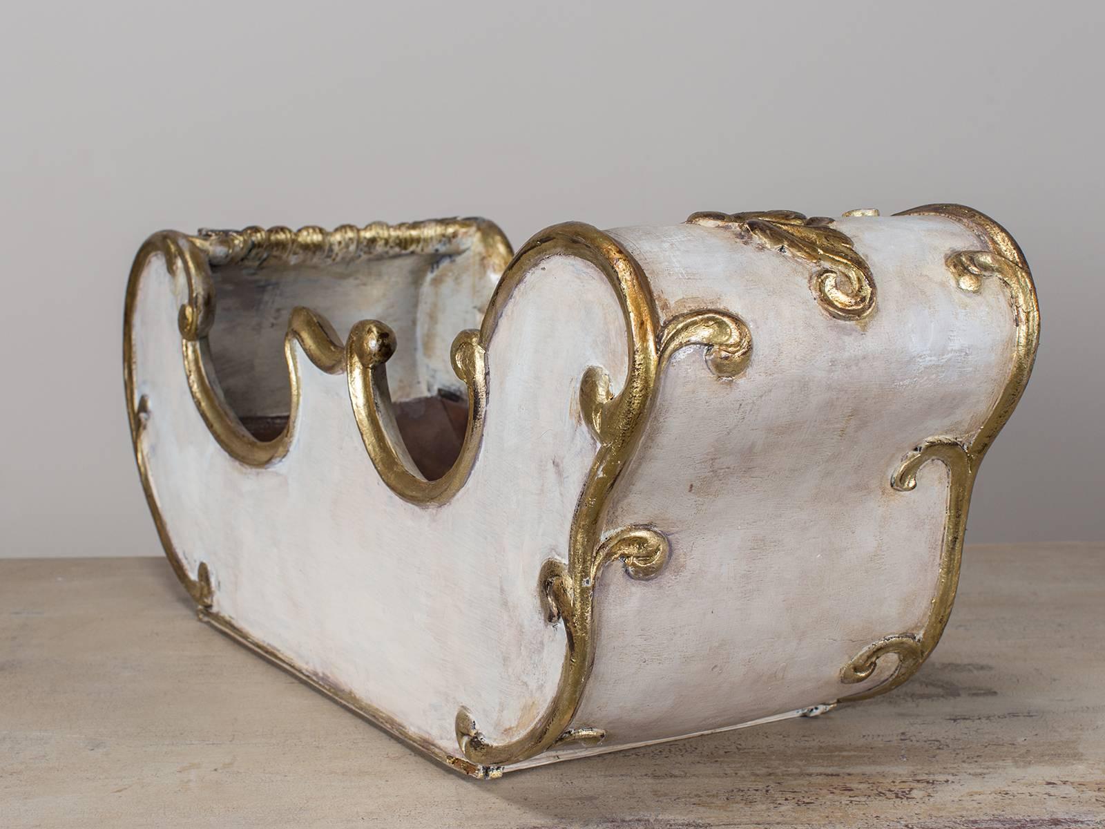 Vintage French Rococo Painted Sleigh Cachepot or Jardiniere, circa 1940 In Excellent Condition In Houston, TX