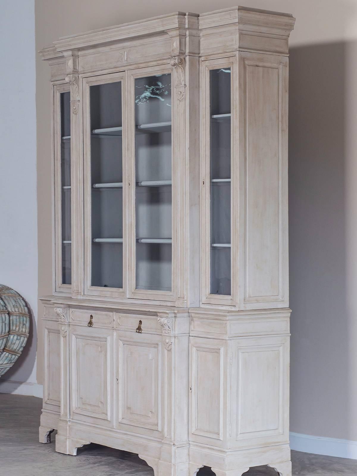 Late 19th Century Antique French Painted Oak Bibliothèque Display Cabinet, circa 1875