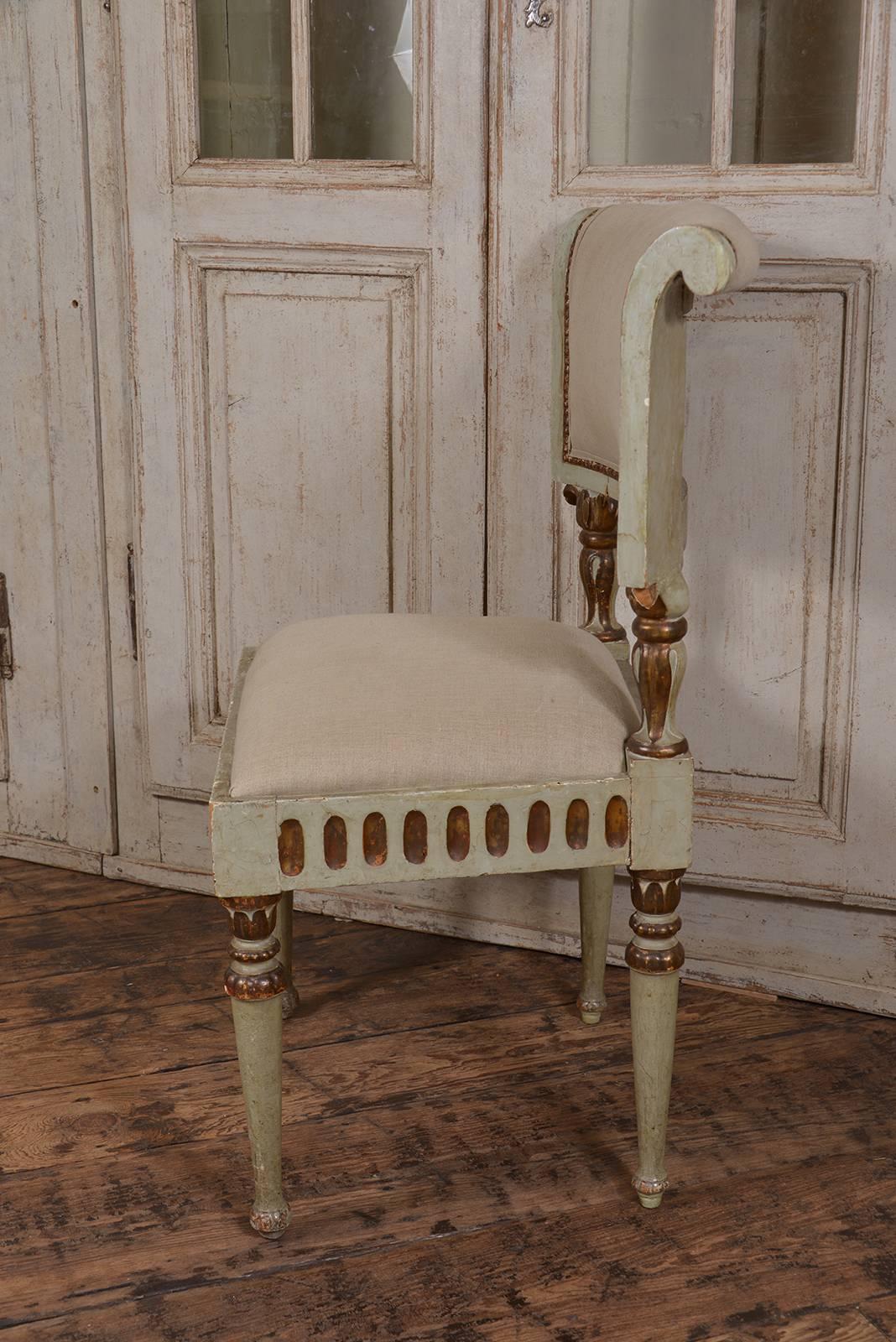 Set of four beautiful 18th century Italian painted chairs.