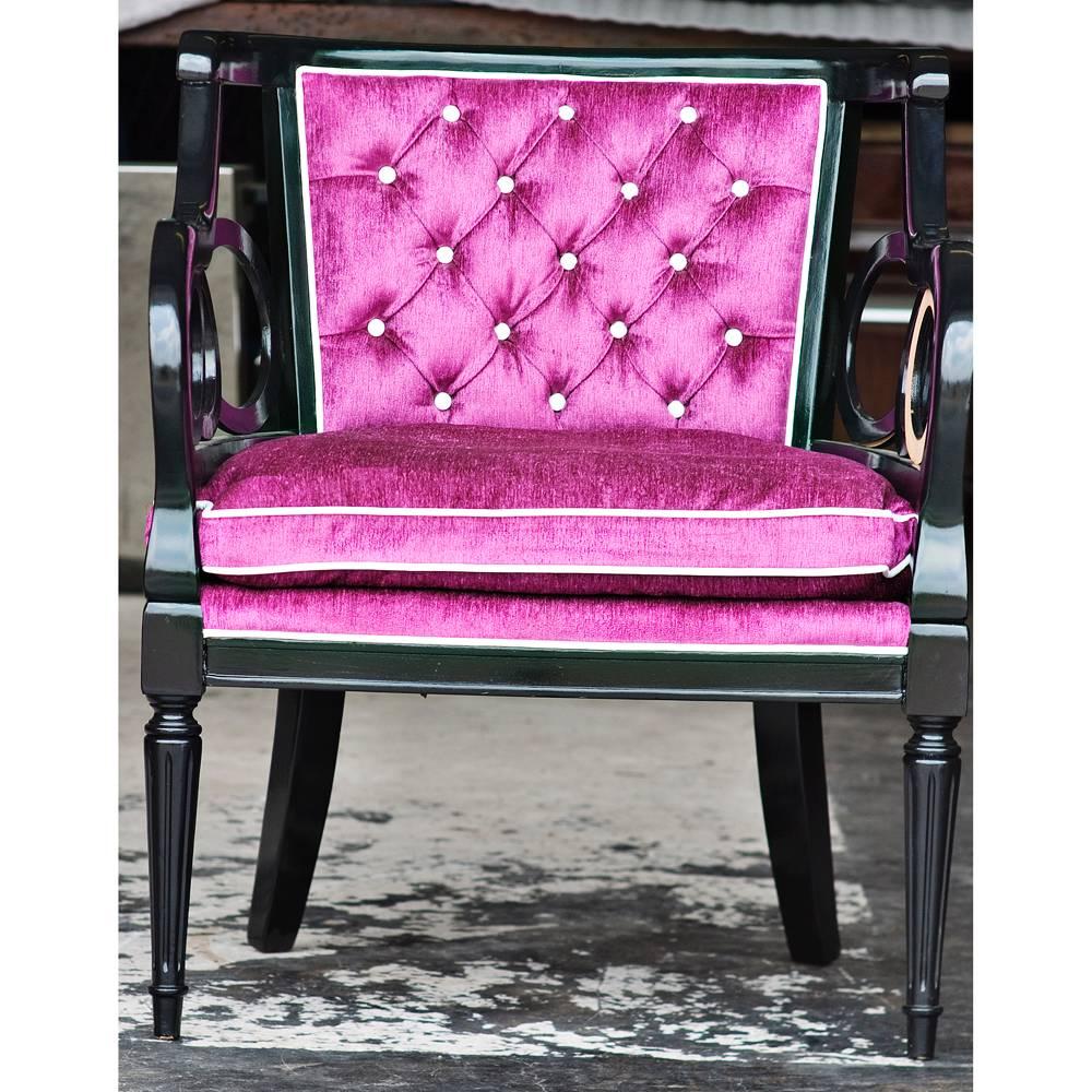 Tufted backrest in beautiful velvet with white piping and buttons.

Ebonized high gloss bentwood arms with slim tapered front legs.

Rear tapered sabre legs.
 