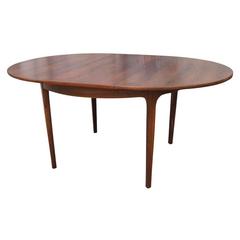 Vintage Expandable Butterfly Leaf Dining Table