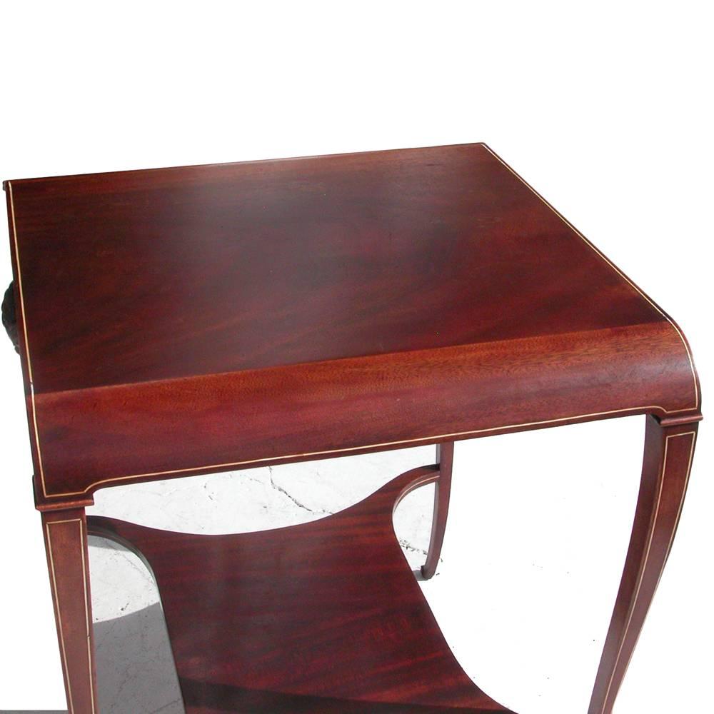 Français Table ancienne Art Nouveau à deux niveaux en vente