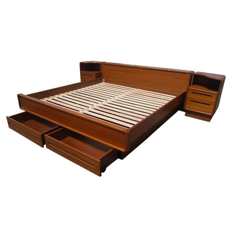 Vintage Mid Century Danish Teak King Size Platform Bed With Late 20th Century Vintage Mid Danish Teak King Size Platform Bed With Nightstands For