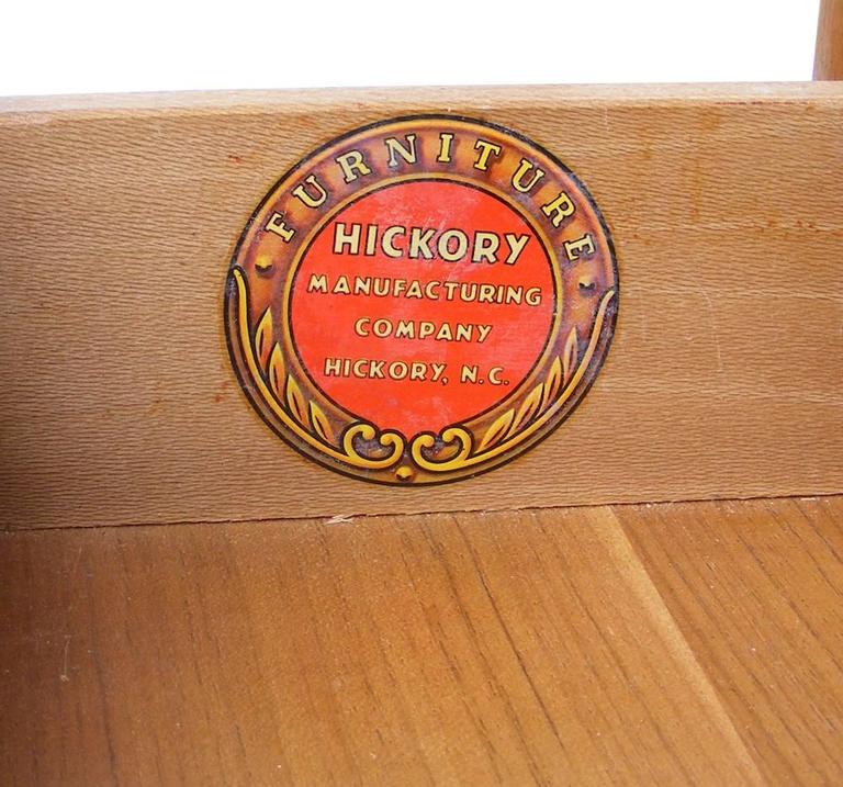 Vintage Mid Century Ernut Side Table Nightstand Hickory Furniture Co For At 1stdibs Vintage Mid Century Ernut Side, Hickory Furniture Company