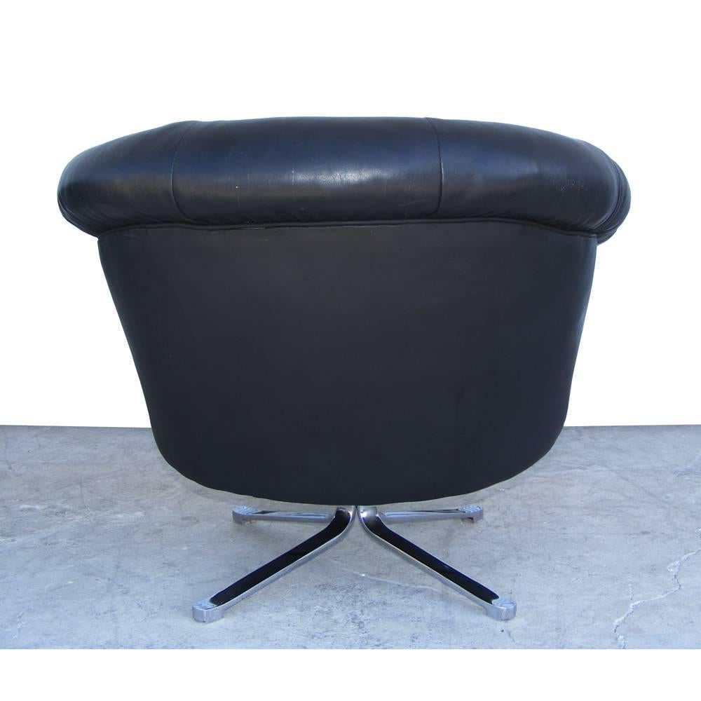 Mid-Century Modern Pair of Vintage Mid-Century Nicos Zographos Lounge Chairs For Sale