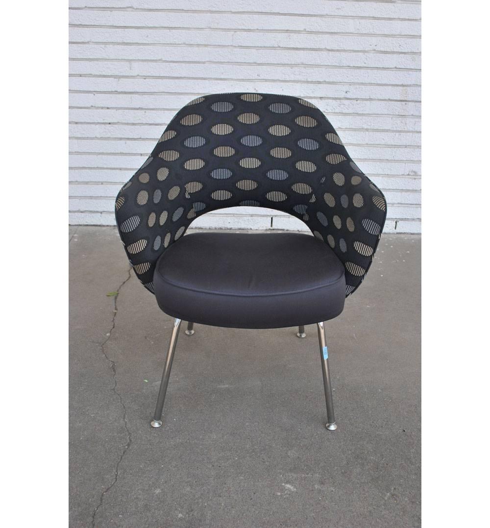 Contemporary Set of Six Mid-Century Modern Eero Saarinen Executive Armchairs for Knoll For Sale