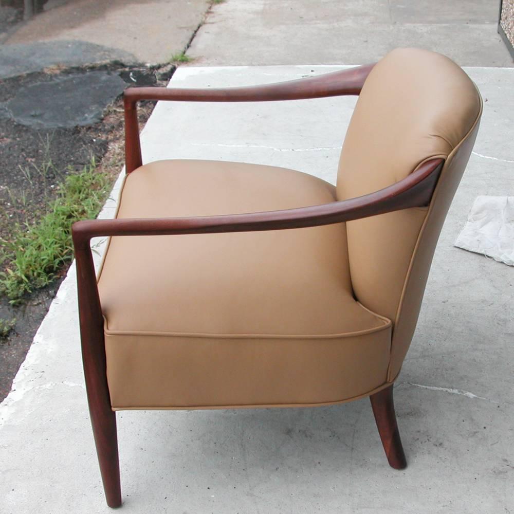 Vintage Midcentury Ib Kofod Larsen Style Lounge Chair In Excellent Condition For Sale In Pasadena, TX