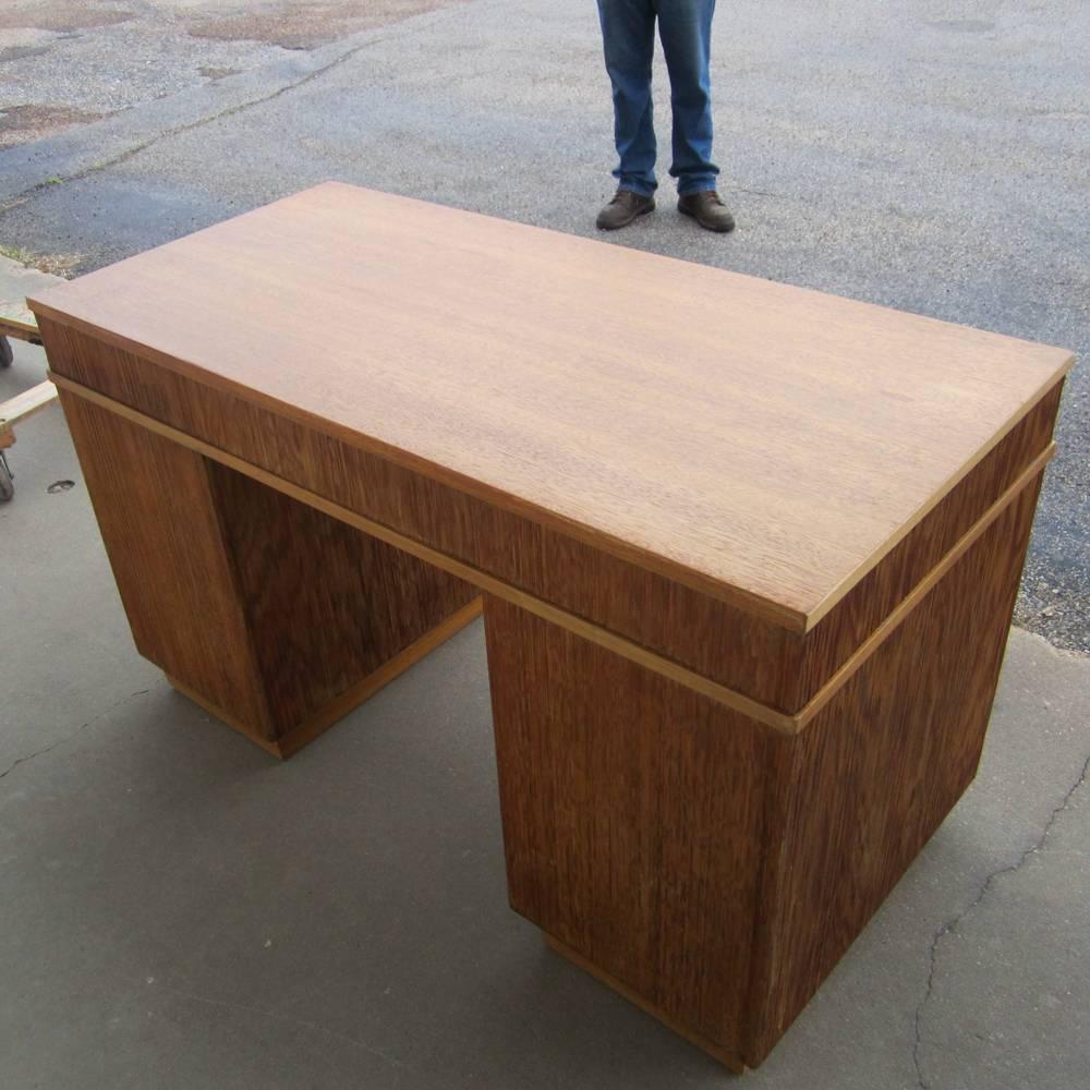 Mid-Century Modern Paul Frankl for Brown Saltman Combed Wood Desk For Sale