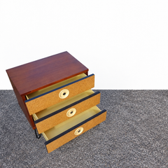 Comodino in stile Mid-Century ispirato a Paul Frankl