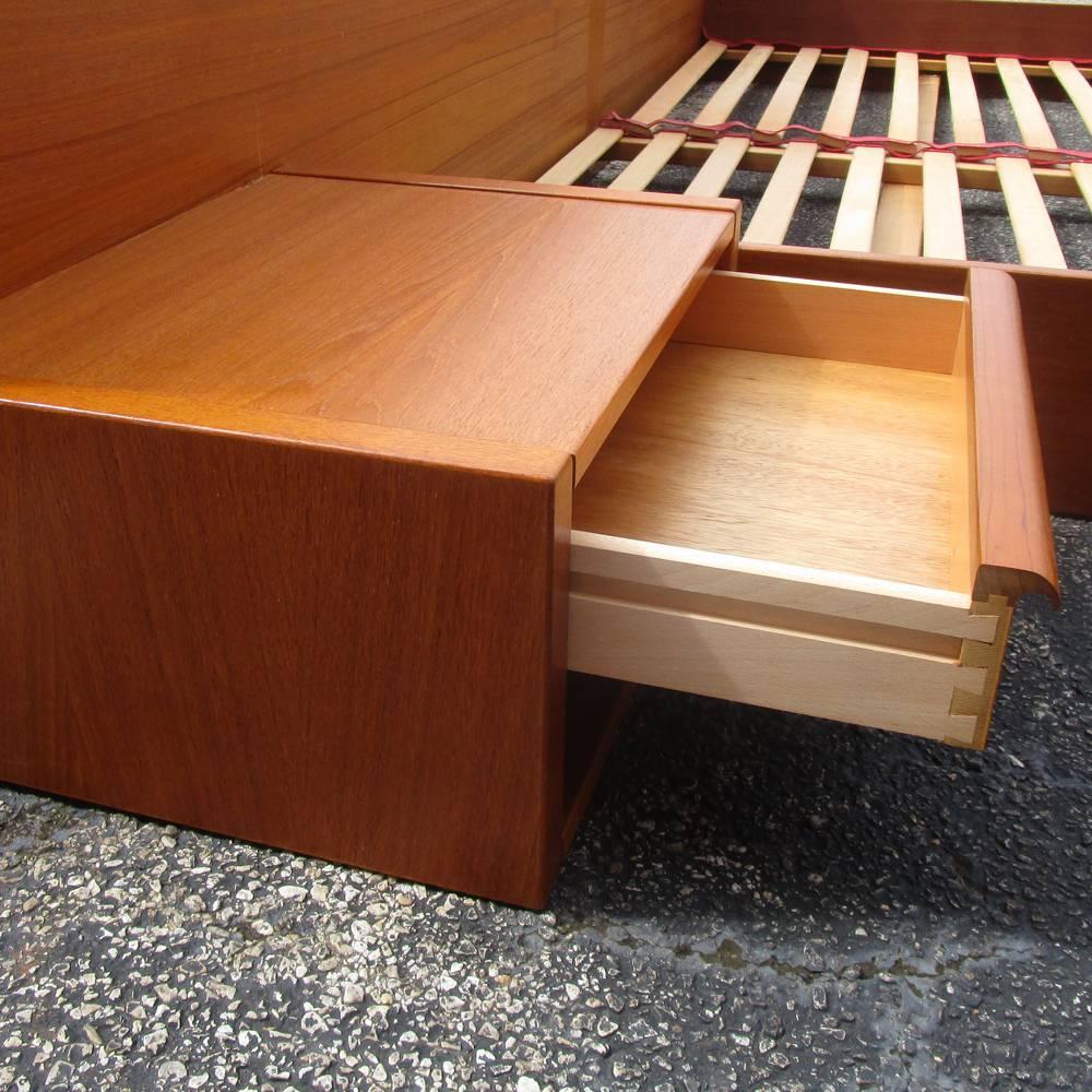 Mid-Century Modern Danish King-Size Vintage Midcentury Platform Bed 