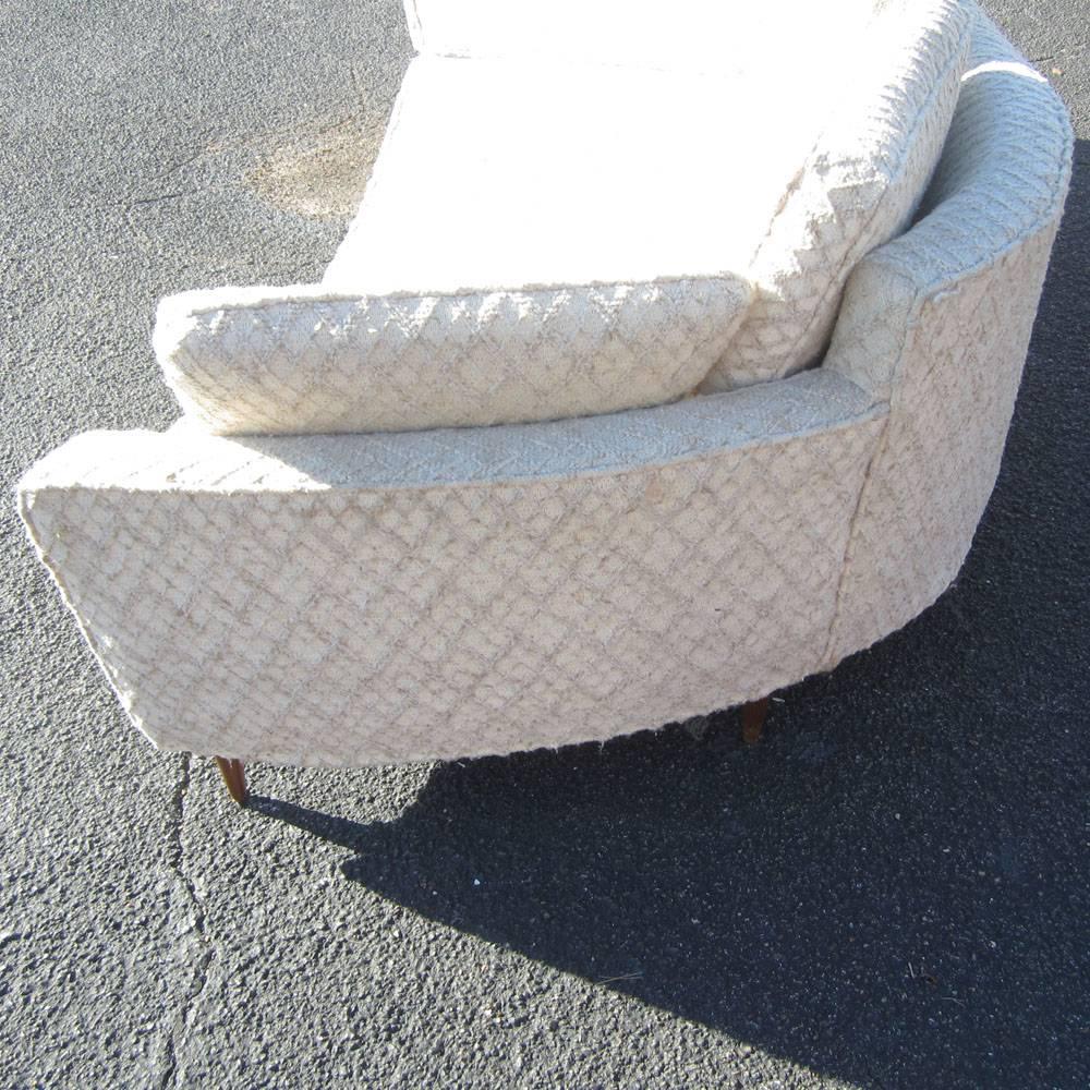 Vintage Harvey Probber Style Curved Sofa   In Good Condition In Pasadena, TX