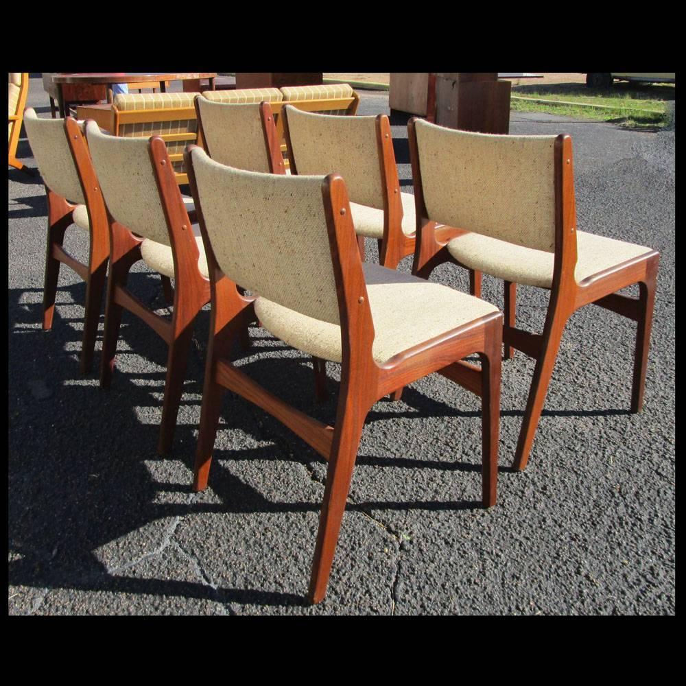 Vintage six rosewood dining chairs by Erik Buch 
Beautiful rosewood frame with fabric upholstered 
Made in Denmark