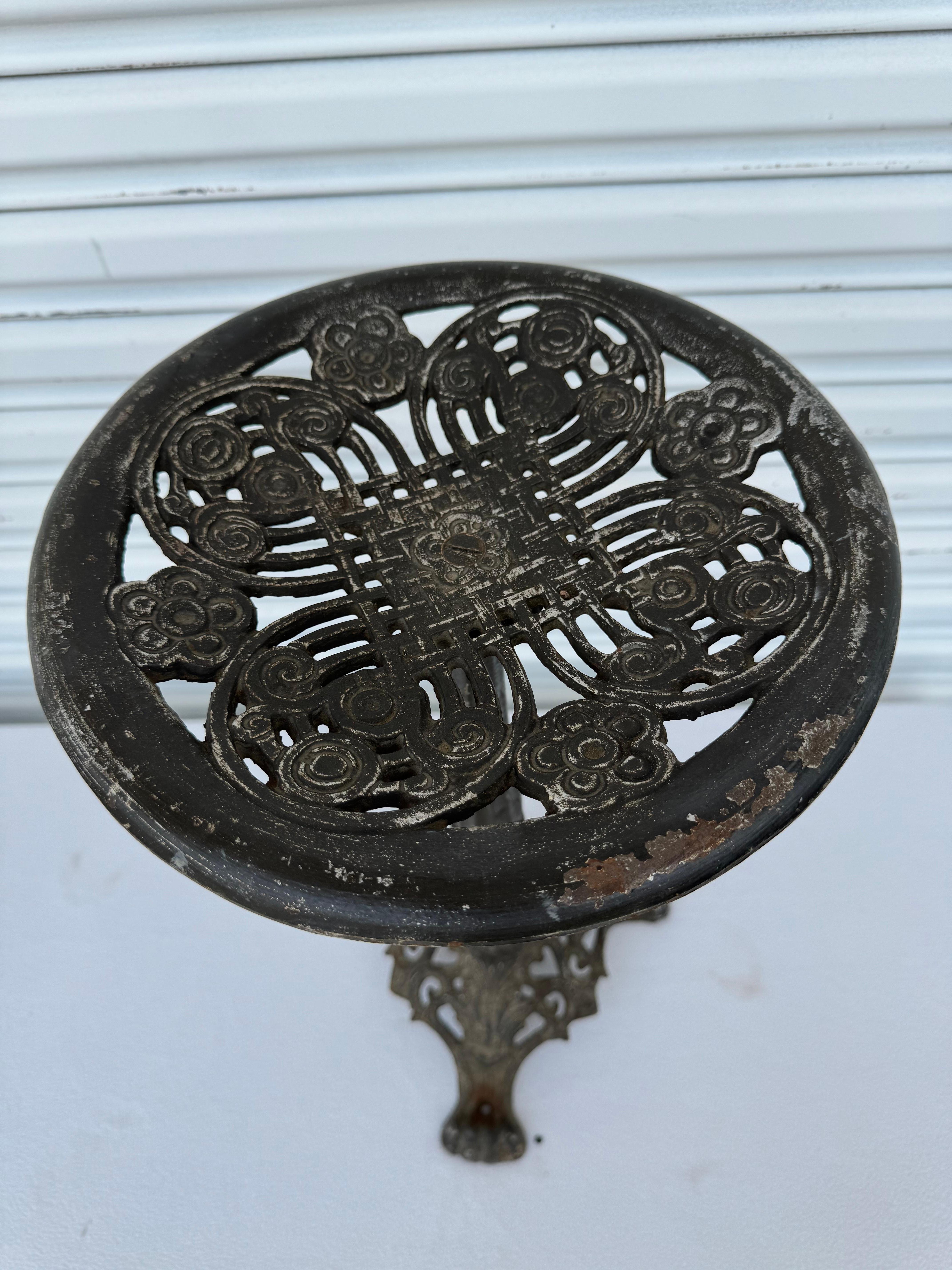 Ferro Set di piantane in ghisa in stile vittoriano vintage in vendita