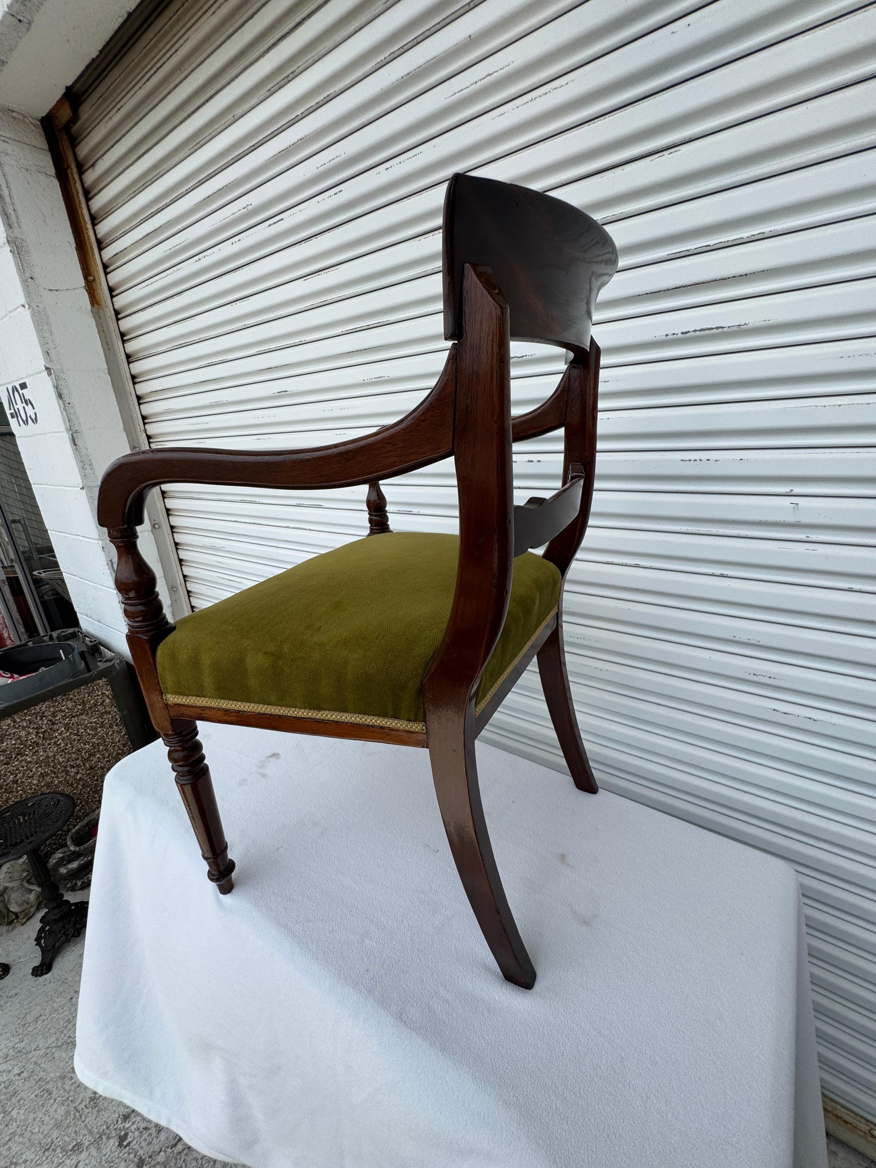George IV Mahagoni-Sessel (Stoff) im Angebot