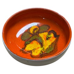Schalen und Körbe
