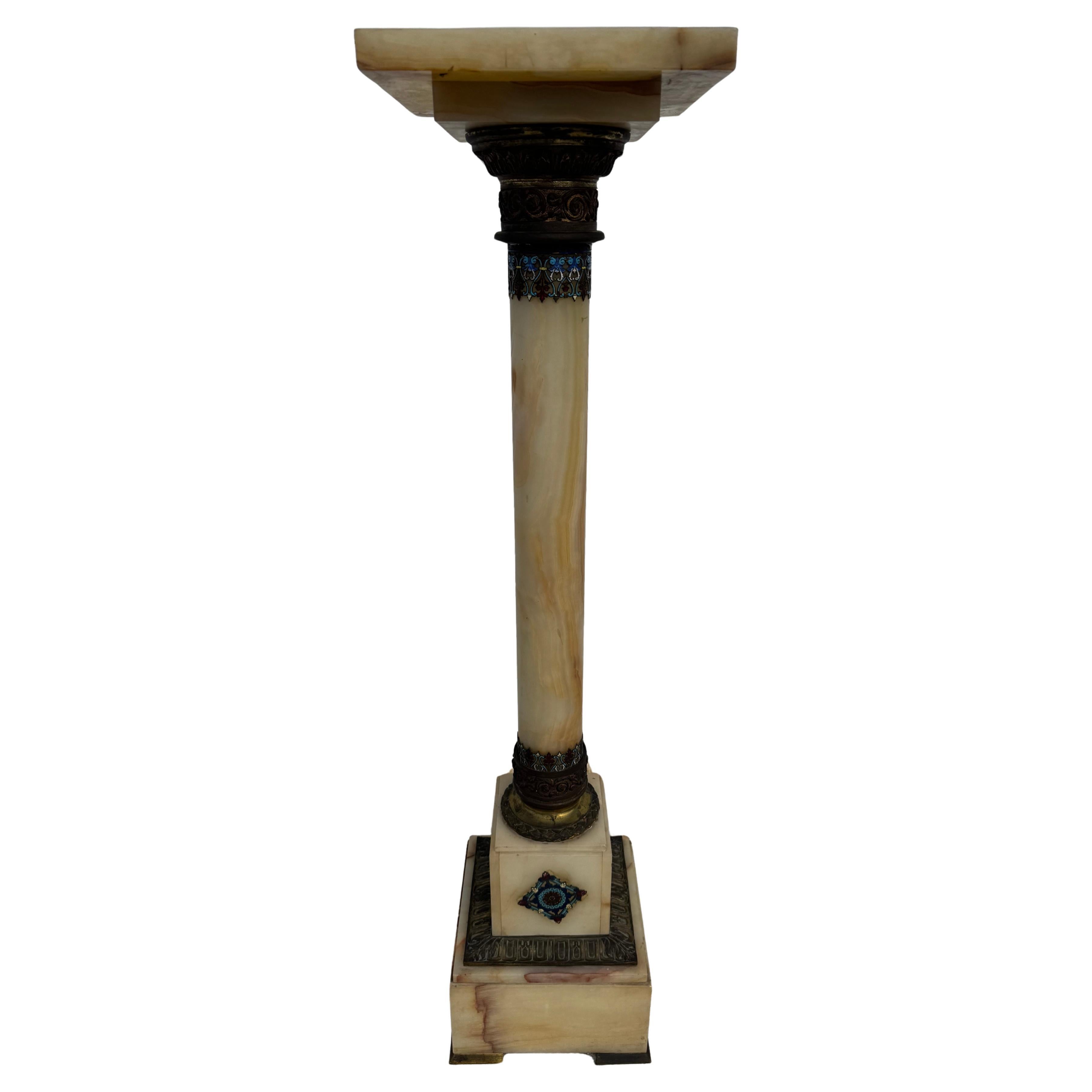 41" Onyx avec accents de bronze et émail champlevé en vente