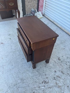 Empire night stand-italy