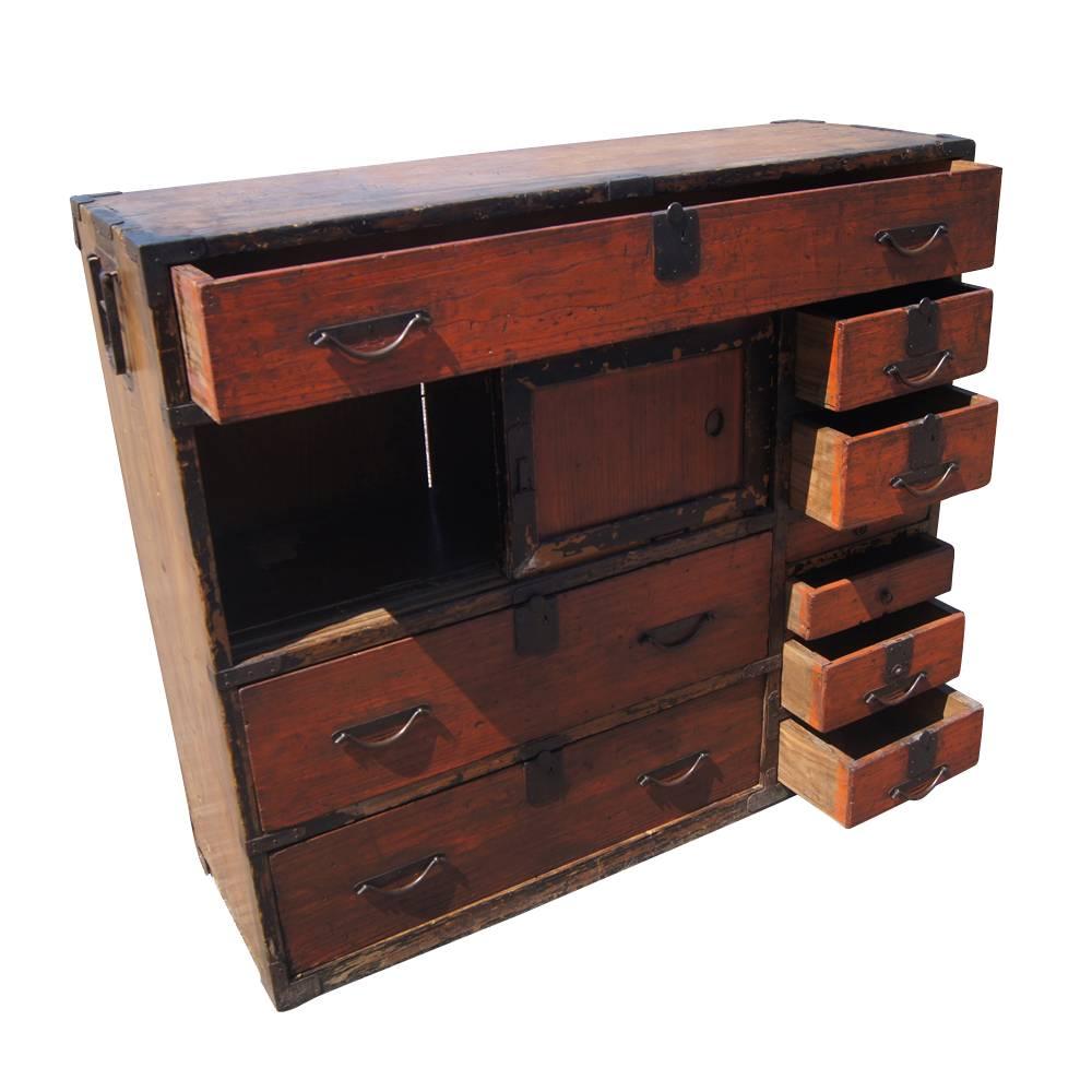 Antique Japanese Meiji Period Tansu (Mizuya Dōko) In Good Condition In Pasadena, TX