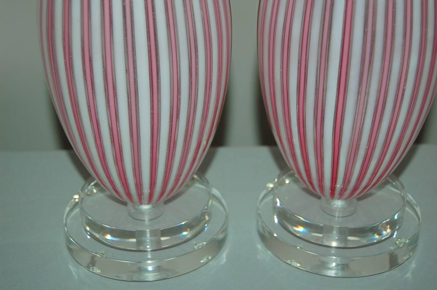 Italian Matched Pair of Striped Pink Vintage Murano Lamps by Dino Martens