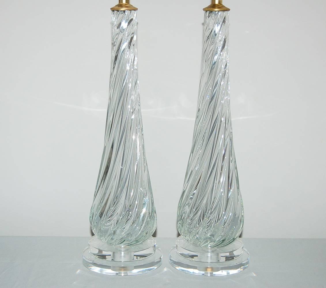 Mid-Century Modern Matched Pair of Swirled Vintage Murano Lamps in Clear For Sale