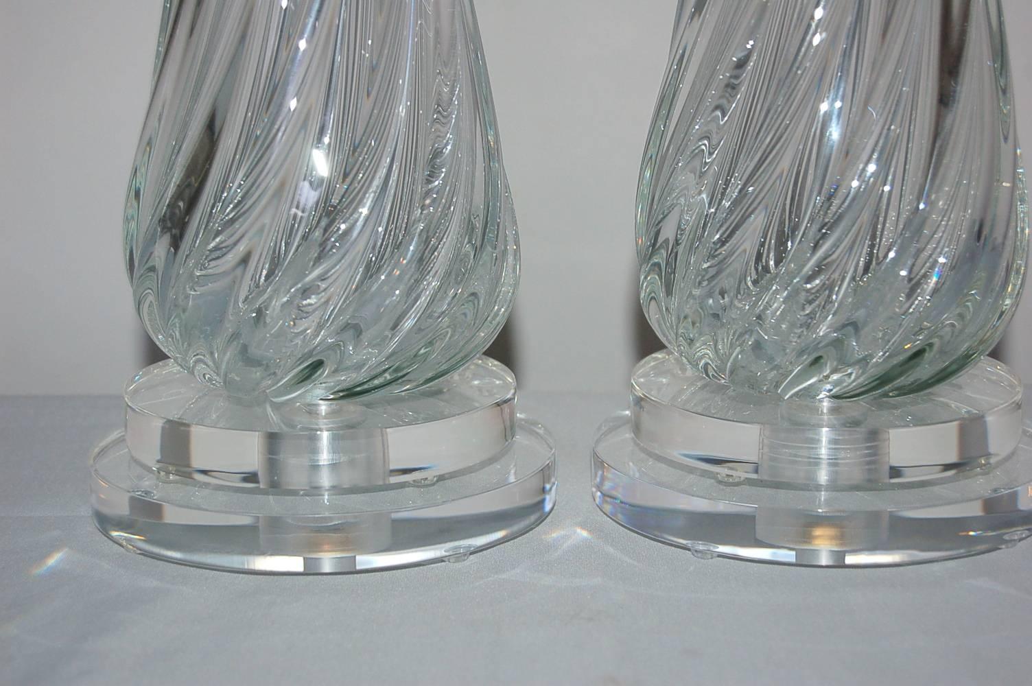 Italian Matched Pair of Swirled Vintage Murano Lamps in Clear For Sale
