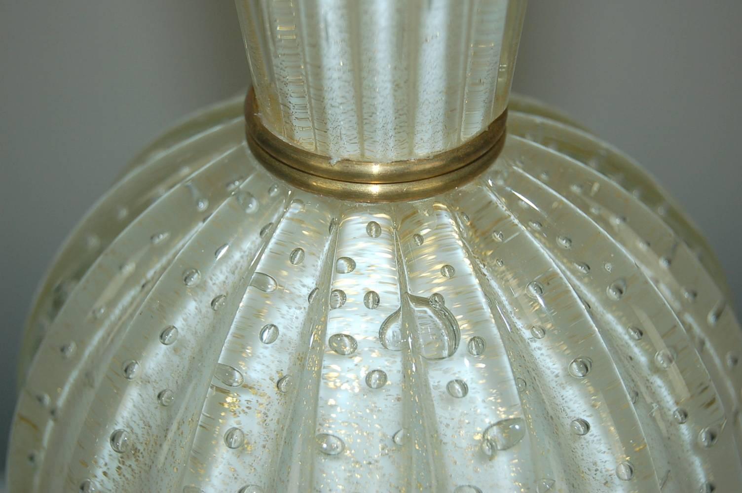 Vintage Murano Table Lamp of White with Bubbles and Gold For Sale 1