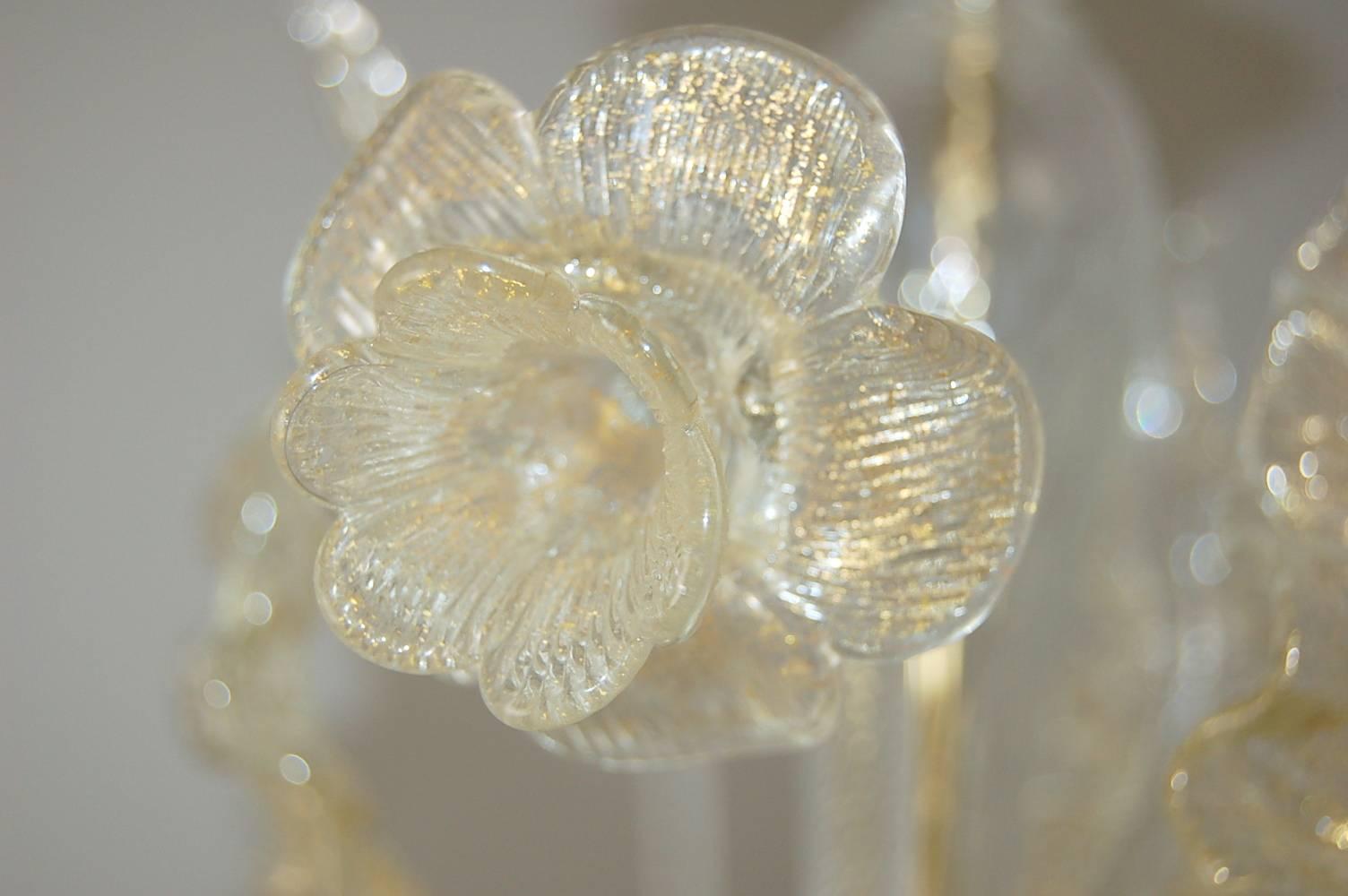 Chandelier Murano Clear Glass with Gold  For Sale 1
