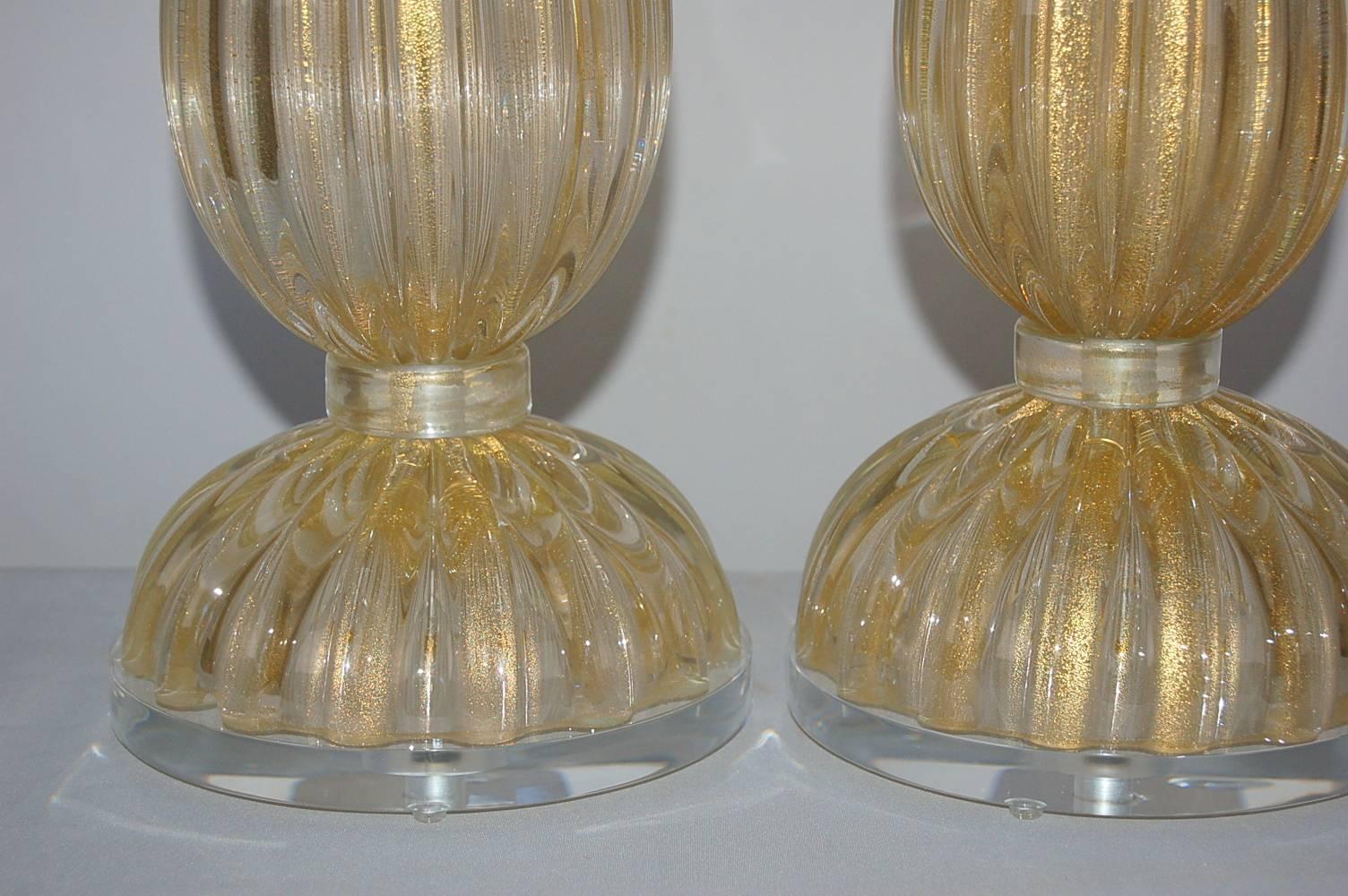 Matched Pair of Murano Table Lamps in Champagne Gold In Excellent Condition For Sale In Little Rock, AR
