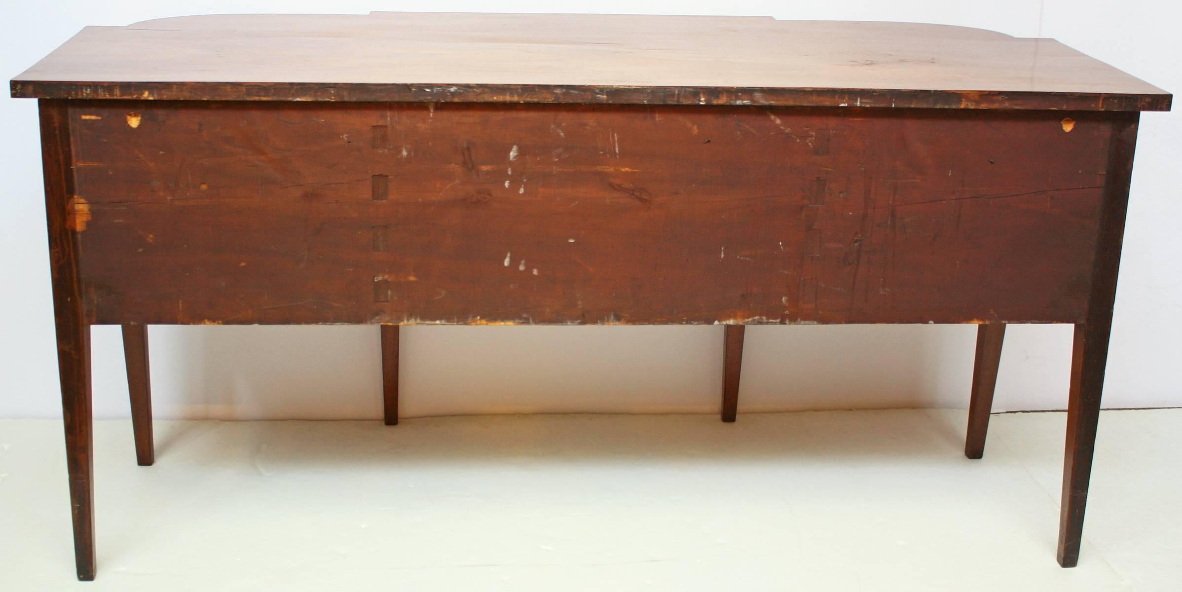 18th Century and Earlier English Georgian Sideboard of Bookmatched Flame Mahogany with Boxwood Stringing