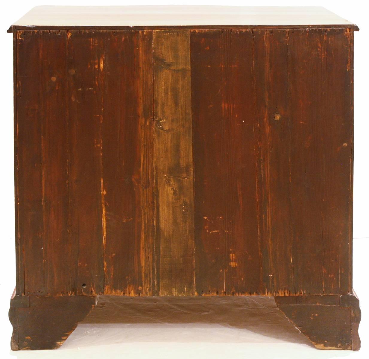 18th Century and Earlier Georgian Bachelor's Chest with Slide Covered in Red Baize For Sale