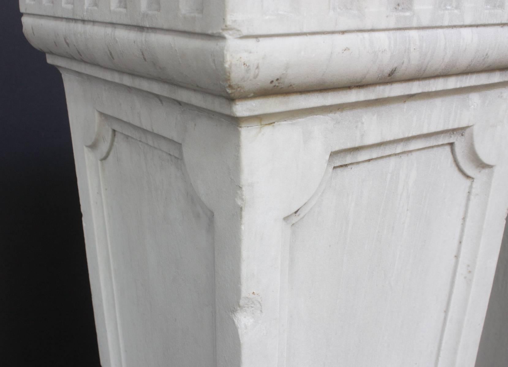 Carrara Marble Pair of Neoclassical Marble Pedestals