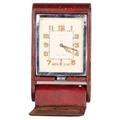 Faltbarer Leder-Reisewecker aus der Jahrhundertmitte von LeCoultre für Hermès, Frankreich