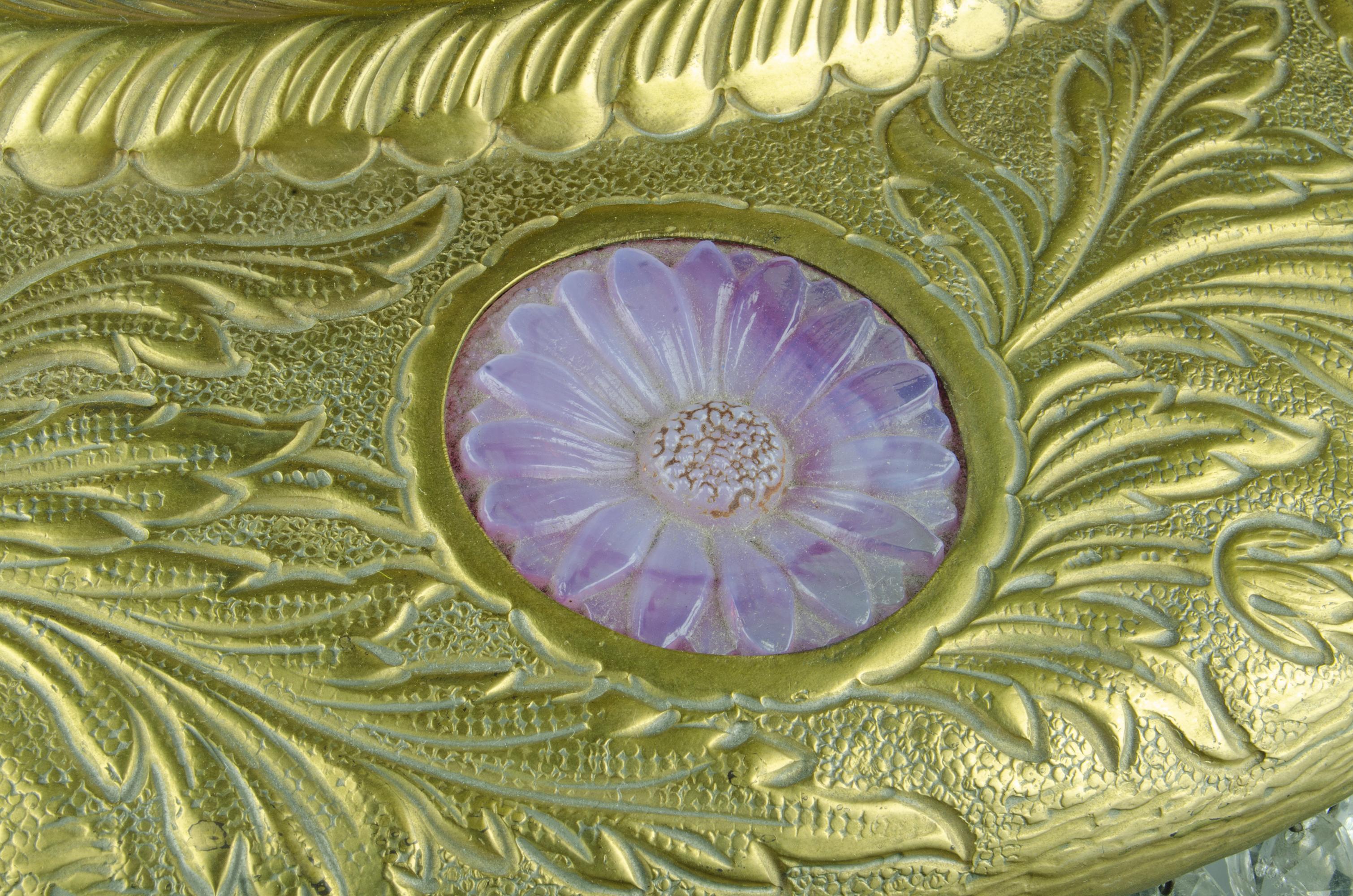 Lampe de table sculpturale en bronze doré et verre de style Louis XVI, France, 19e siècle Bon état - En vente à North Miami, FL