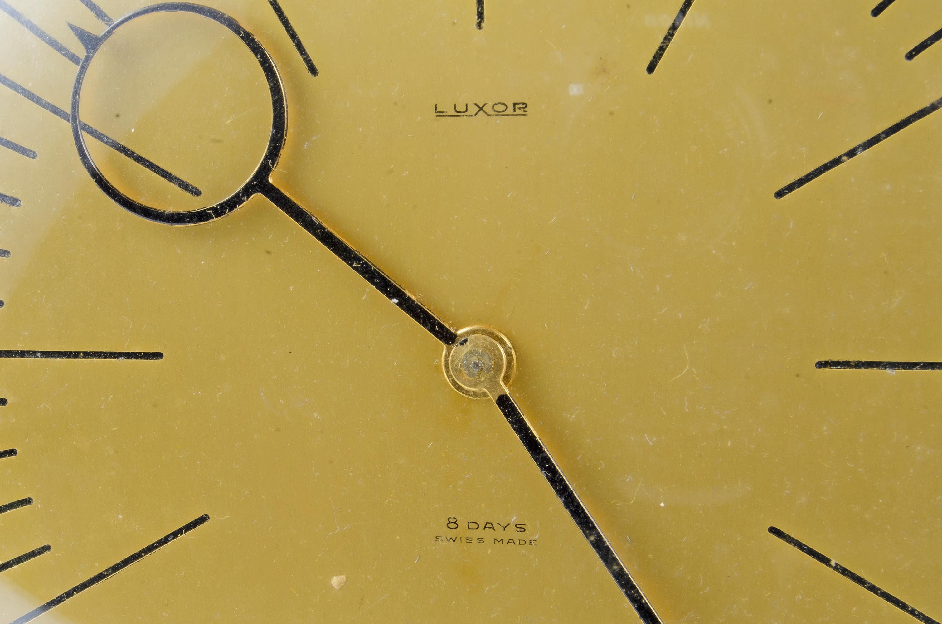 Mid-20th Century Luxor Swiss 8-Day Movement Bronze Table Clock with Marine Motif In Good Condition For Sale In North Miami, FL