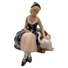 Porzellanfigur eines sitzenden Mädchens aus Turin, Mitte des 20. Jahrhunderts, von Ars Pulchra, Italien