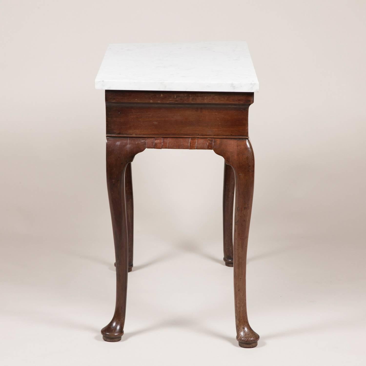 George II Mahogany Side Table In Fair Condition For Sale In London, GB