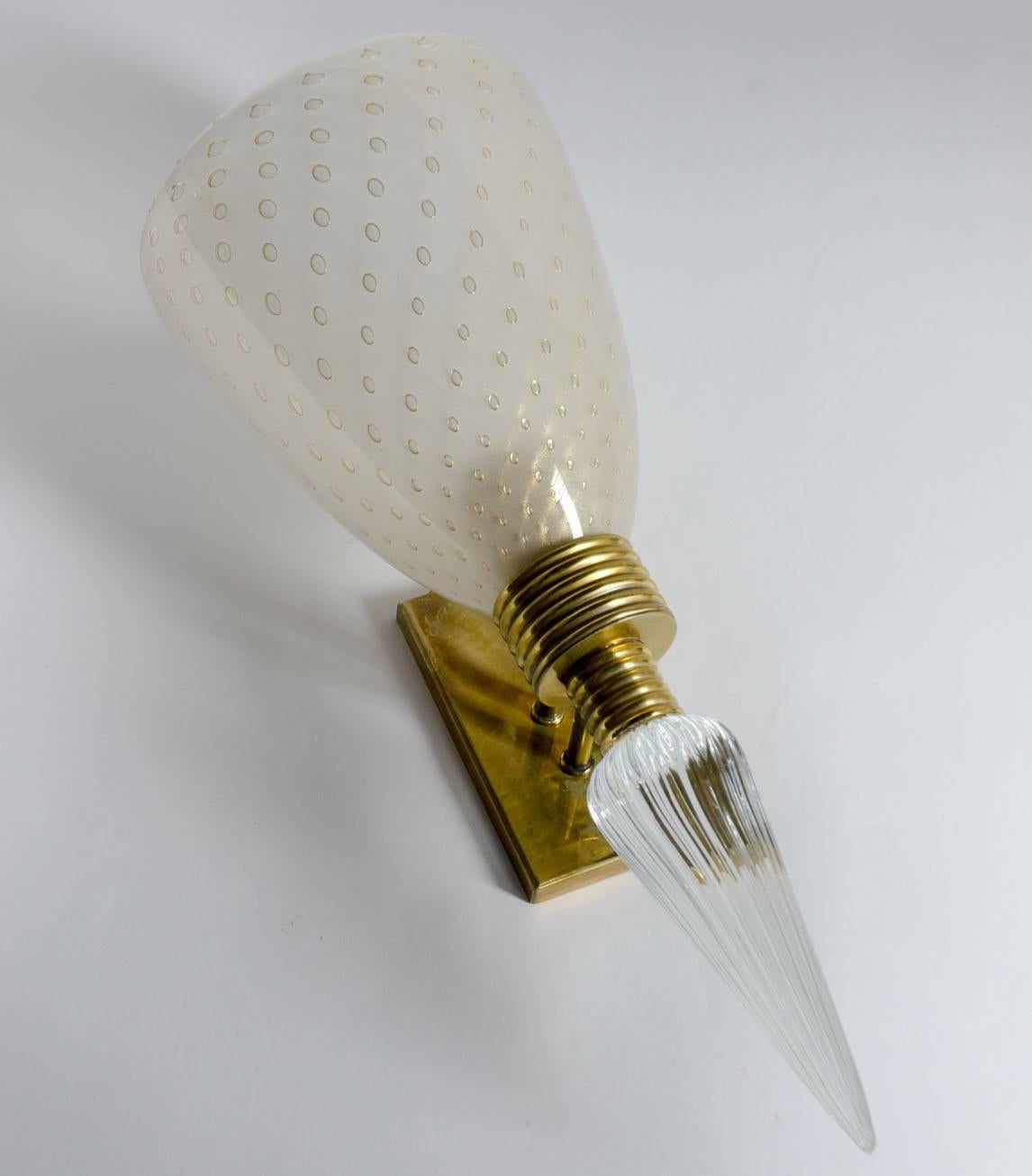 Italian Opaline Sconces with Controlled Bubbles and Inverted Teardrop Finials For Sale