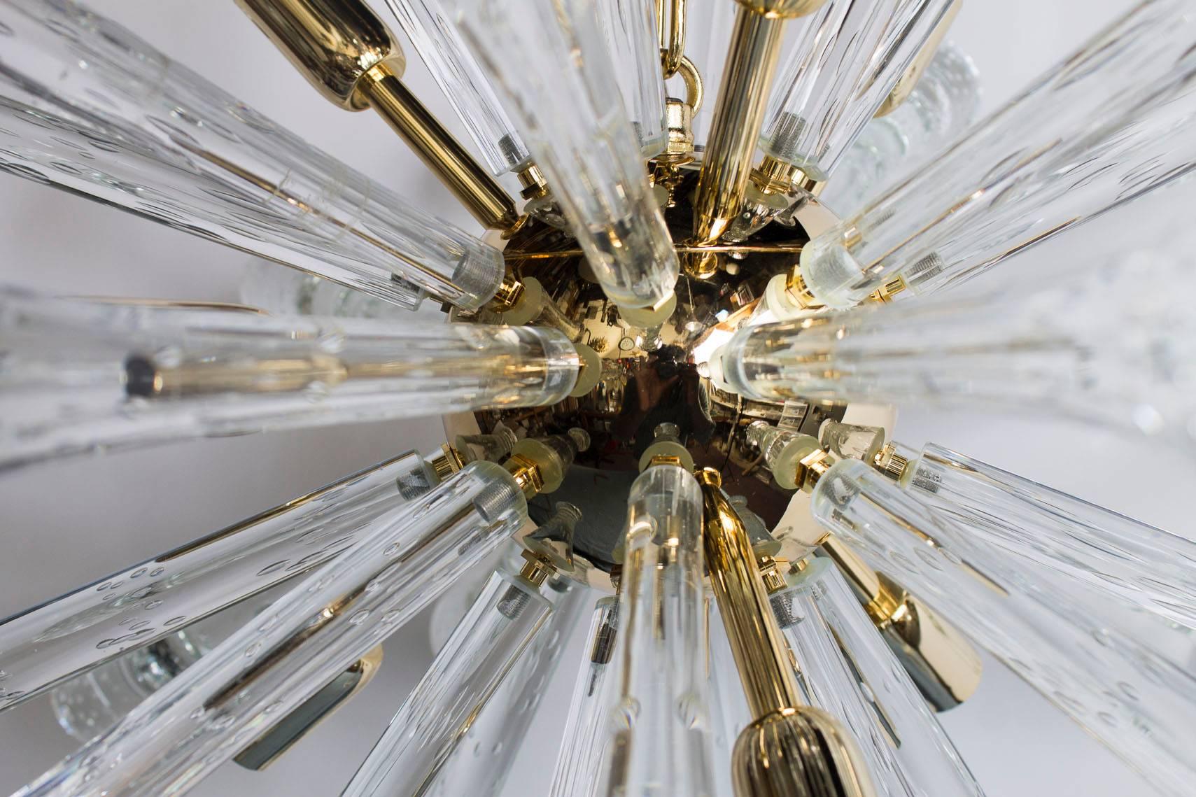 Polished Italian Sputnik Chandelier in Murano Glass and Brass For Sale