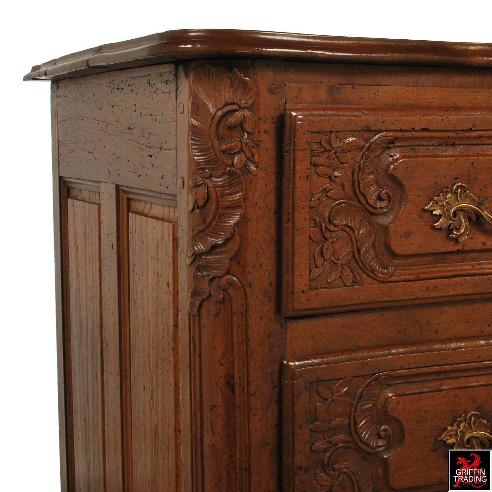 Large 18th Century French Louis XV Period Walnut Commode or Chest of Drawers For Sale 4