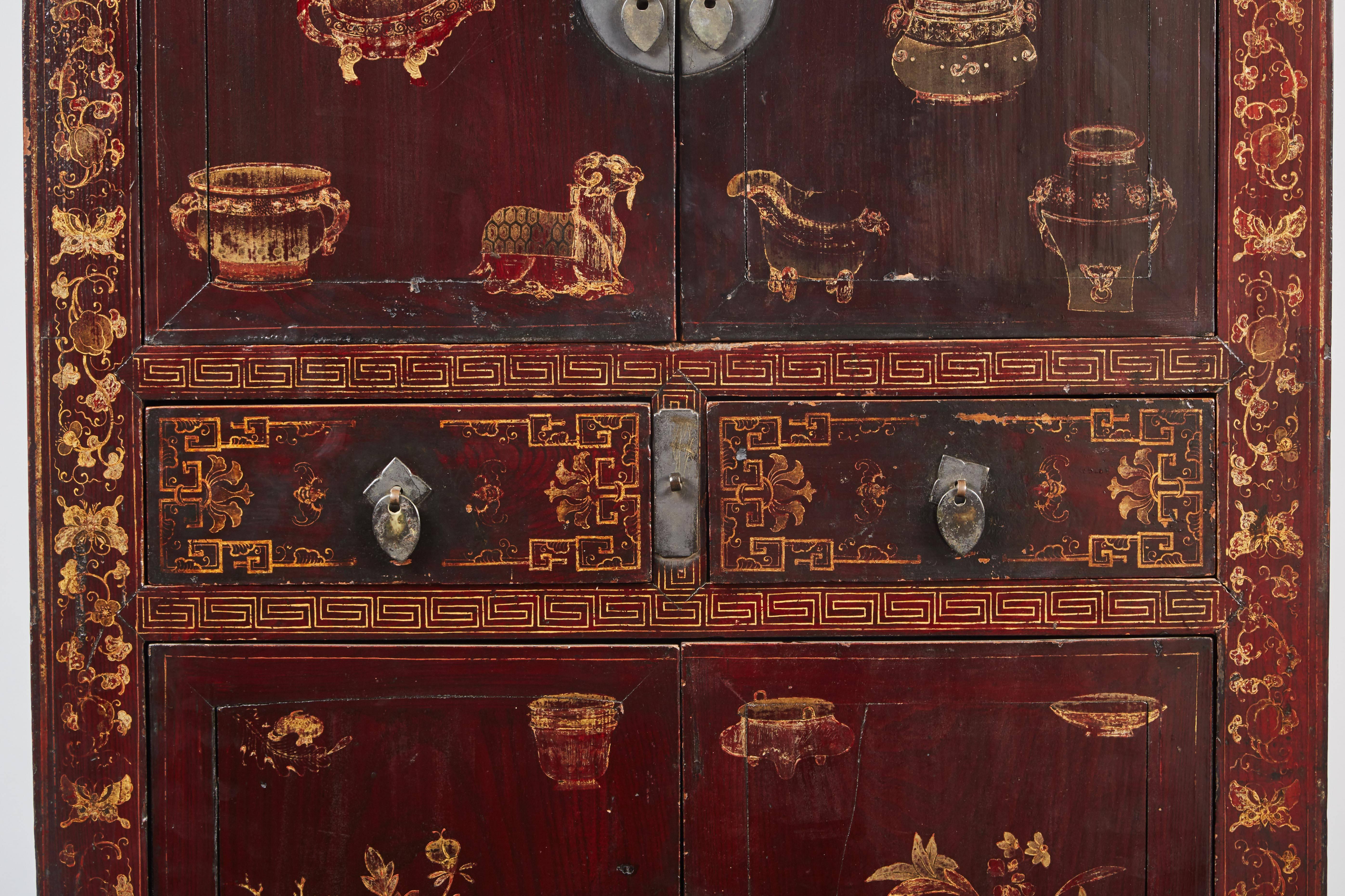 Qing 18th Century Oxblood Chinese Chinoiserie Lacquered Cabinet