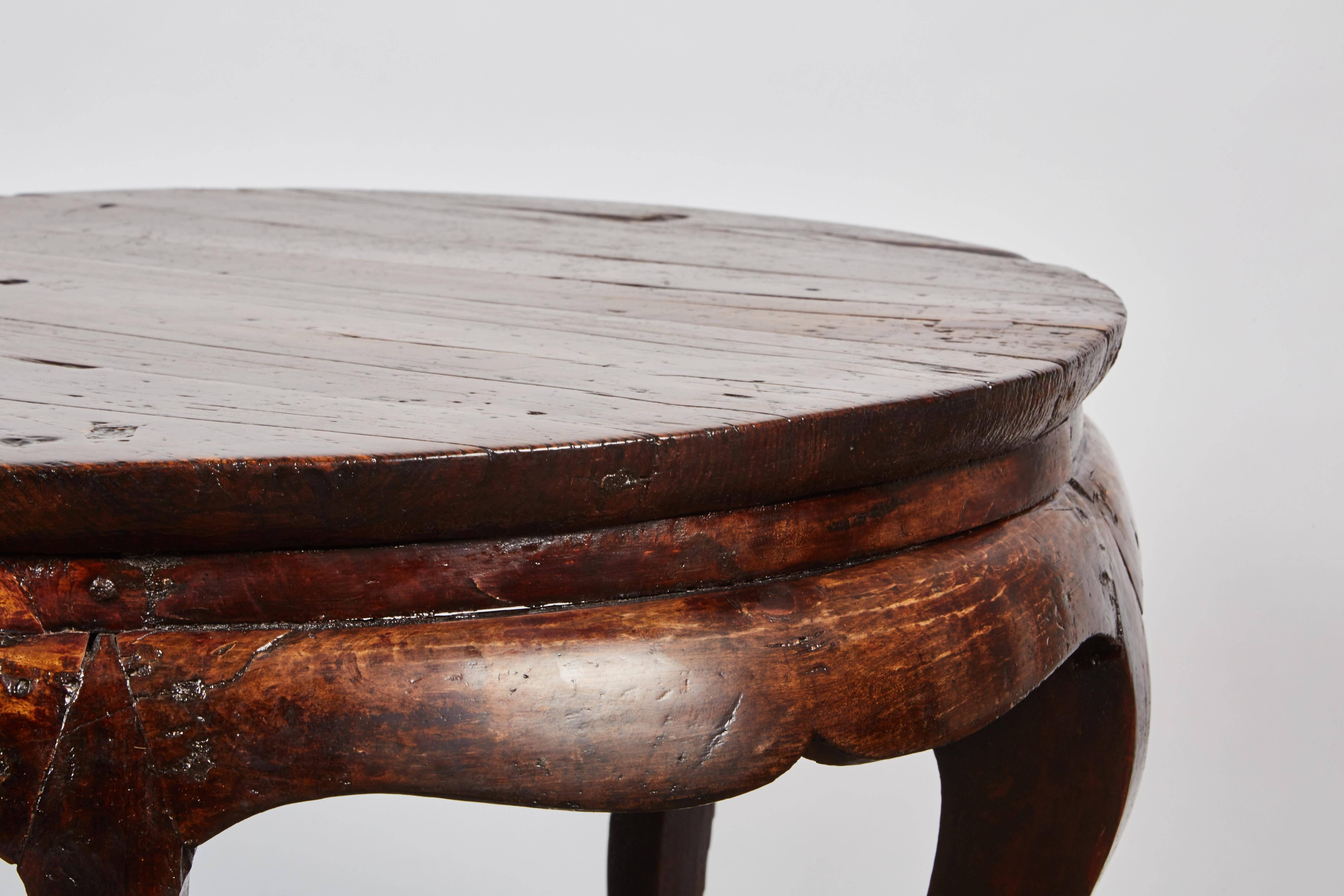 Mid-18th Century Chinese Elm Low Round Table 1