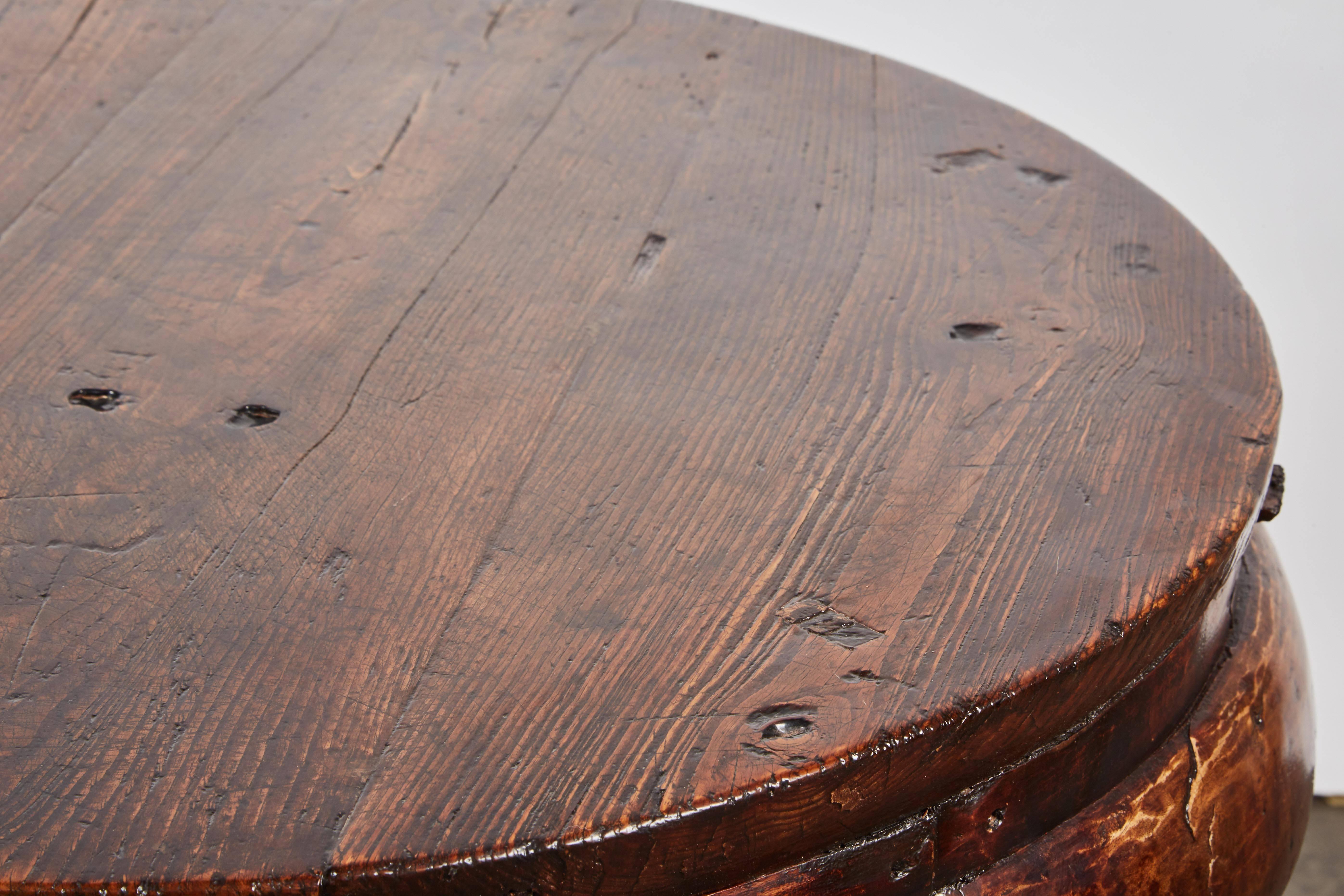 18th Century and Earlier Mid-18th Century Chinese Elm Low Round Table